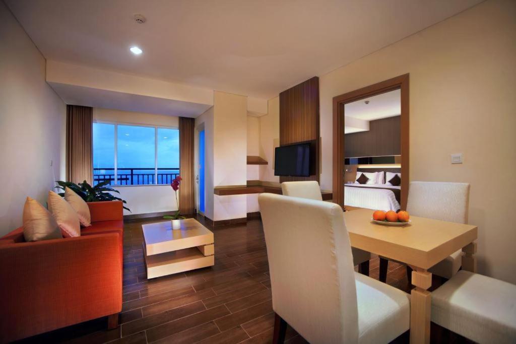 BW Suite Belitung Tanjung Pandan Exterior foto