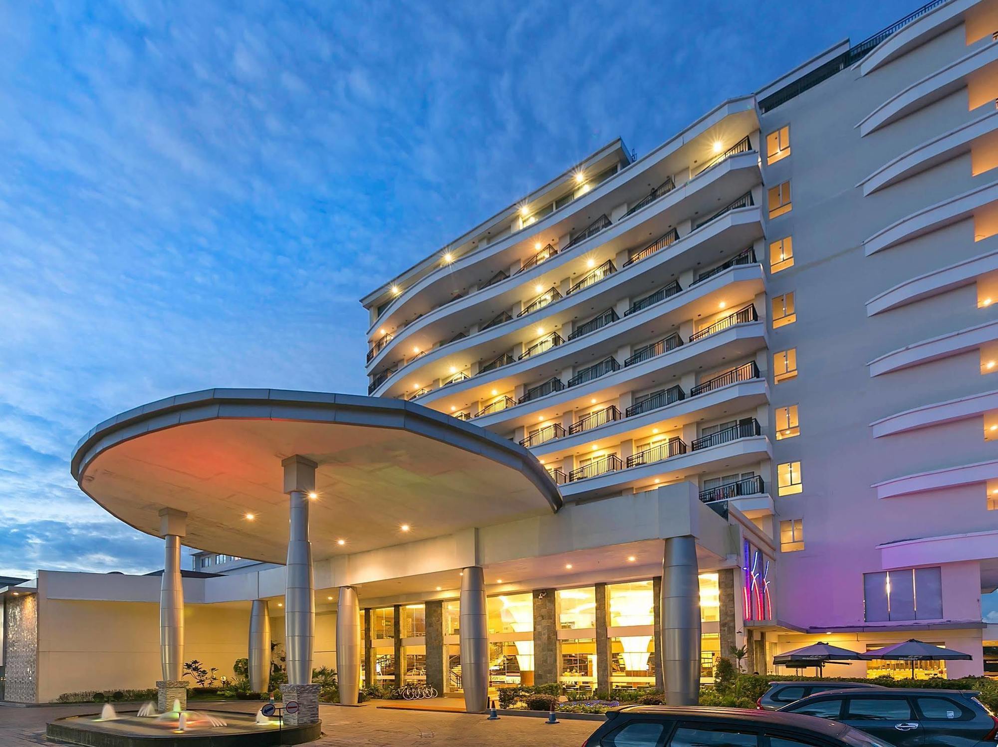 BW Suite Belitung Tanjung Pandan Exterior foto